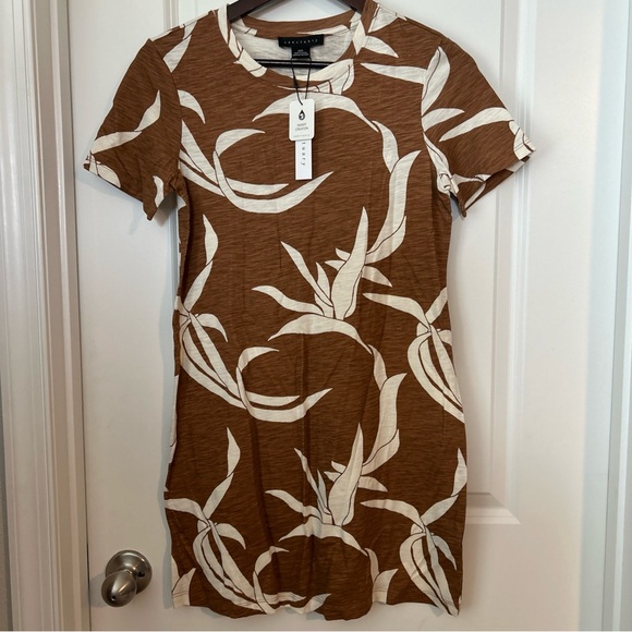Sanctuary Dress NWT Size XXS Brown Floral Print Short Sleeve - Picture 2 of 8